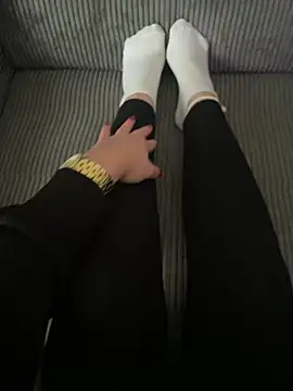 LilouPieds online show from 06.07.26