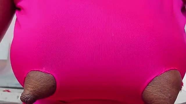 Snapshot of zara_lopez chatting on 02.28.25 zara lopez online show from 02.28.25