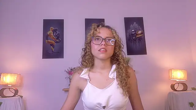 lia valmont 01 online show from 06.13.26