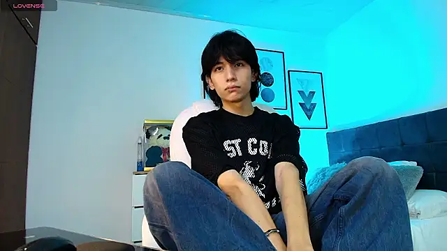 Snapshot of alexconsanii chatting on 03.23.26 alexconsanii online show from 03.23.26