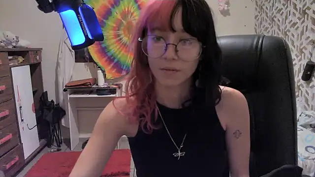Moon  online show from 04.25.26