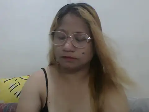 PinayChristine online show from 06.21.26