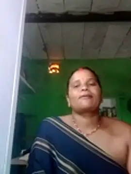 Snapshot of Shivani09900 chatting on 07.27.26 Shivani09900 online show from 07.27.26