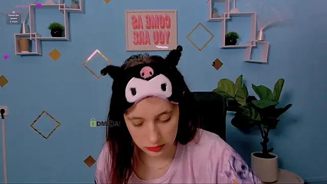 Snapshot of nami_glow chatting on 07.23.26 nami glow online show from 07.23.26