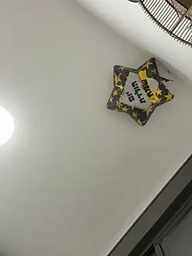 Snapshot of gucci_1996 chatting on 03.24.26 gucci 1996 online show from 03.24.26