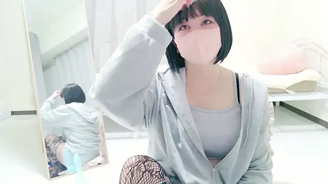 Snapshot of you_chan1 chatting on 03.28.26 you chan1 online show from 03.28.26