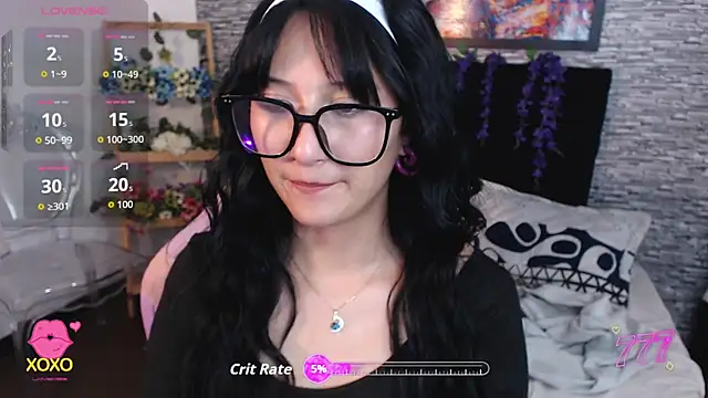 Snapshot of eyes_moonn chatting on 05.11.26 eyes moonn online show from 05.11.26