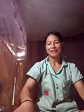 Snapshot of -Numin- chatting on 05.19.26 -Numin- online show from 05.19.26