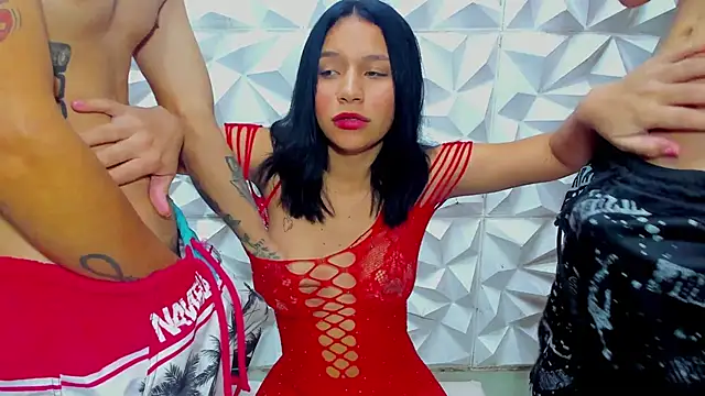 Snapshot of submissive_whore_XXX chatting on 03.31.26 submissive whore XXX online show from 03.31.26