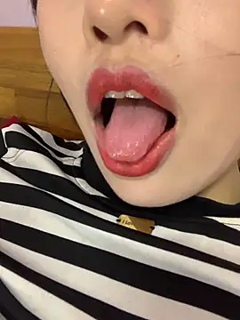 Sapphire-zz online show from 04.30.26