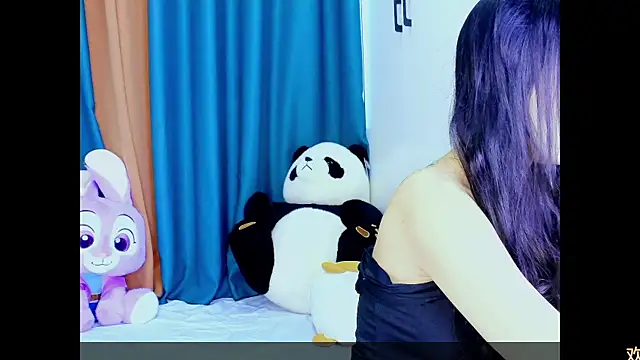 Snapshot of girllong520 chatting on 04.04.26 girllong520 online show from 04.04.26