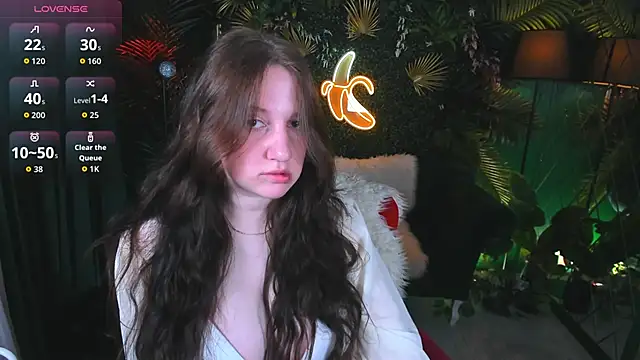 Elisabeth Binder online show from 04.28.26