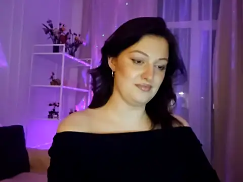 Snapshot of KlaraLovely chatting on 03.24.26 KlaraLovely online show from 03.24.26