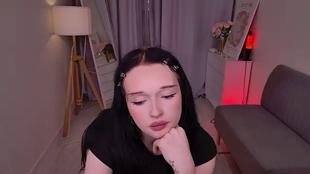 Snapshot of Flora_Ray chatting on 03.24.26 Flora Ray online show from 03.24.26