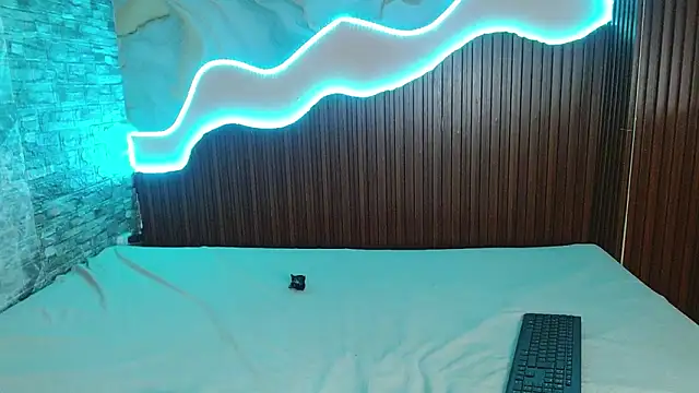 Snapshot of maia_grace chatting on 03.31.26 maia grace online show from 03.31.26