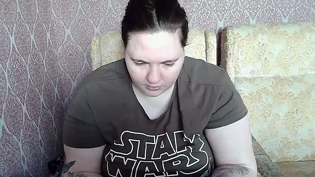 Snapshot of ElviraOreilllyX chatting on 03.24.26 ElviraOreilllyX online show from 03.24.26