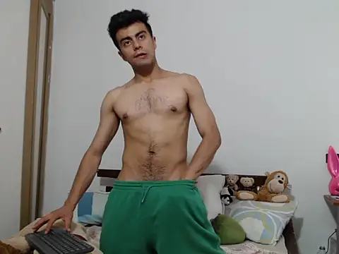 Snapshot of santiago_luxx chatting on 03.29.26 santiago luxx online show from 03.29.26