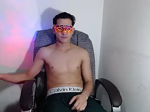 SexyboyHot2000 online show from 05.18.26