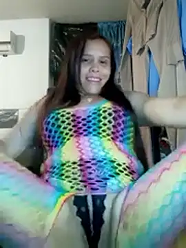 Snapshot of alexandra-queen chatting on 04.15.26 alexandra-queen online show from 04.15.26