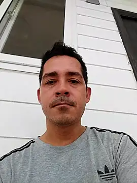 Gabriel leon33 online show from 06.30.26
