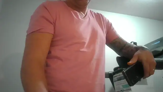 Snapshot of Cutecamboy4you chatting on 03.24.26 Cutecamboy4you online show from 03.24.26