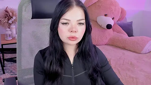 Snapshot of MistyDey chatting on 03.25.26 MistyDey online show from 03.25.26