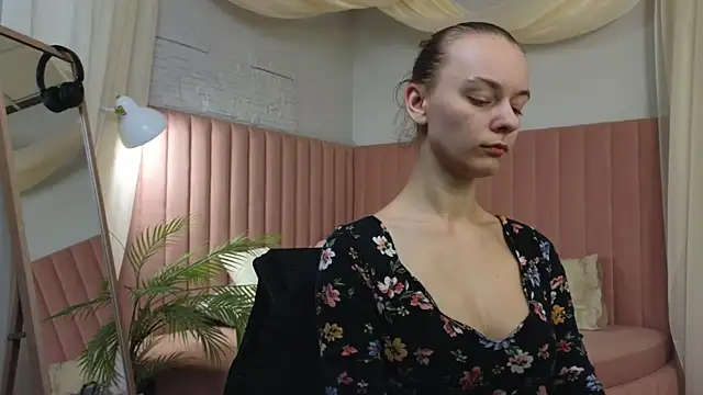 emma chaser online show from 04.21.26