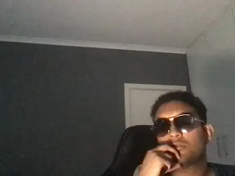 Snapshot of uunluckii chatting on 03.24.26 uunluckii online show from 03.24.26