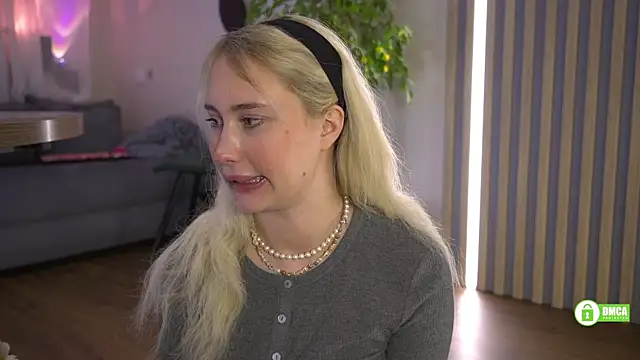 Snapshot of _Kateline_ chatting on 03.24.26 Kateline online show from 03.24.26