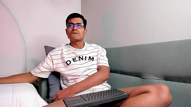 ThiagoVega  online show from 07.11.26