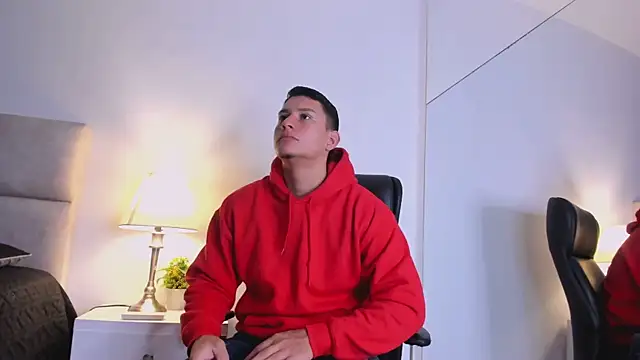 Chriss Diamond online show from 07.12.26