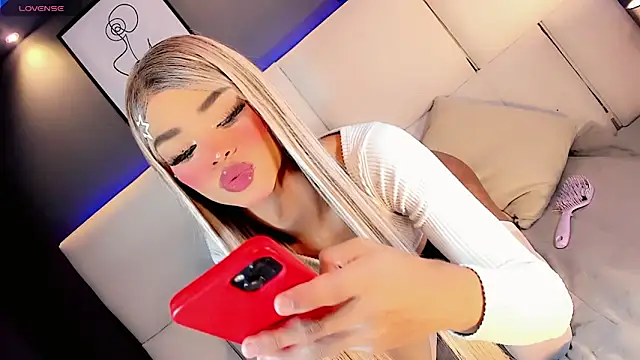 Kornylovee online show from 05.30.26