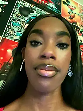 Snapshot of Lysii chatting on 04.05.26 Lysii online show from 04.05.26