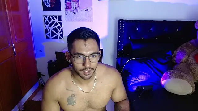 romanpearce  online show from 07.11.26