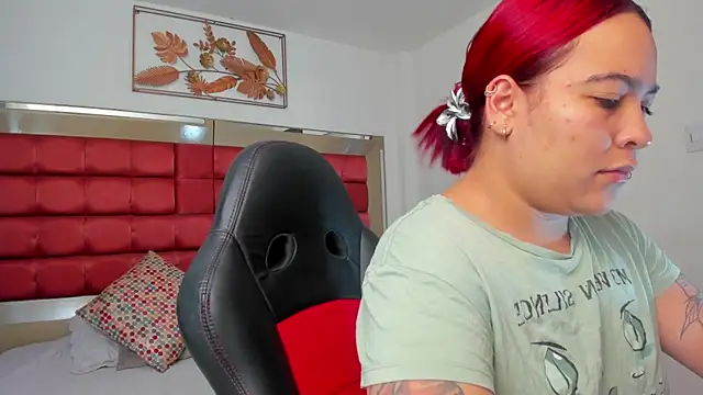 Snapshot of AfroditaVega_ chatting on 06.19.26 AfroditaVega online show from 06.19.26