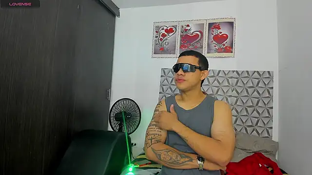 Benjamin lich online show from 06.08.26