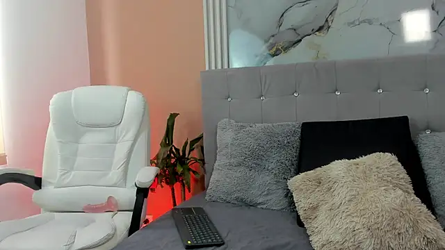 LexSin17 online show from 04.18.26