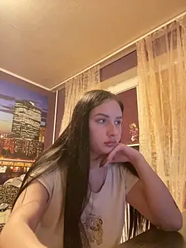 Snapshot of Avellya chatting on 03.28.26 Avellya online show from 03.28.26