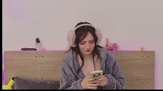 Sweet Alice S online show from 04.29.26