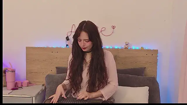 Sweet Alice S online show from 05.07.26
