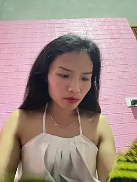 Snapshot of Hyn-x chatting on 03.26.26 Hyn-x online show from 03.26.26