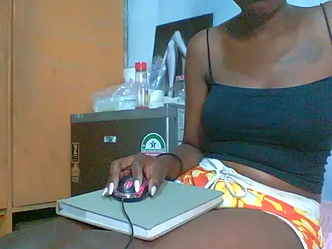 Snapshot of Engedzani1050 chatting on 03.27.26 Engedzani1050 online show from 03.27.26