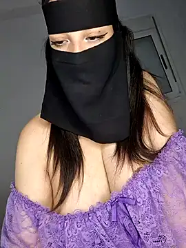 Snapshot of Big_as-big chatting on 04.14.26 Big as-big online show from 04.14.26