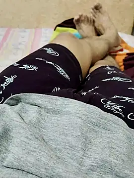 Snapshot of Stoner--Joy7 chatting on 03.25.26 Stoner--Joy7 online show from 03.25.26