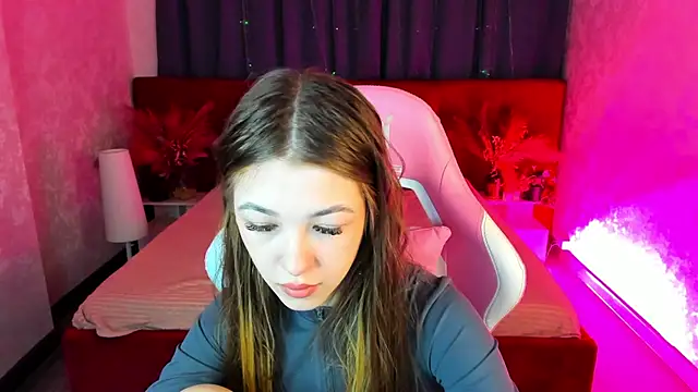Snapshot of Miss_Shanel chatting on 05.31.26 Miss Shanel online show from 05.31.26