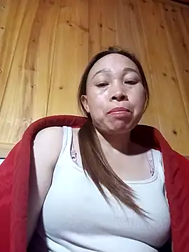 Snapshot of AnnieAngelxx chatting on 03.25.26 AnnieAngelxx online show from 03.25.26