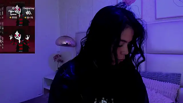 Kikii 1 online show from 06.04.26