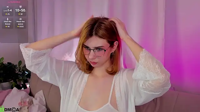 Snapshot of Maneela_Kennedy chatting on 03.31.26 Maneela Kennedy online show from 03.31.26