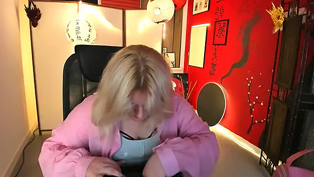 KathyBriggs online show from 06.04.26