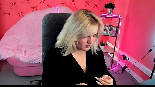 KathyBriggs online show from 06.26.26